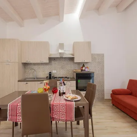 Lägenhet Rosy Con Terrazzo